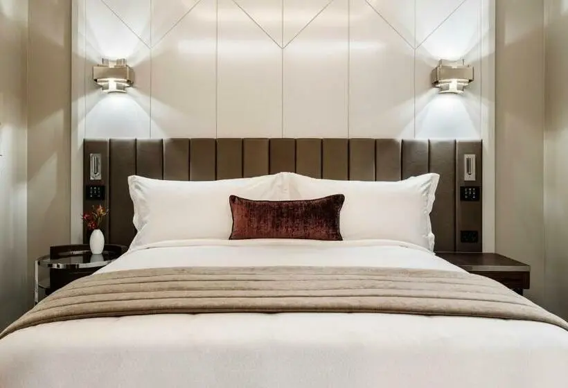 キングサイズベッドのスタンダードルーム, The Tasman, A Luxury Collection Hotel, Hobart