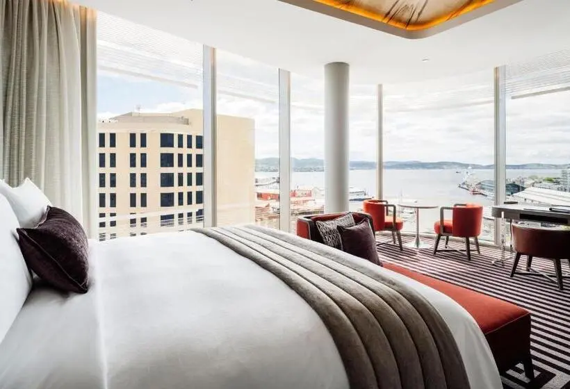 キングサイズベッドのスタンダードルーム, The Tasman, A Luxury Collection Hotel, Hobart