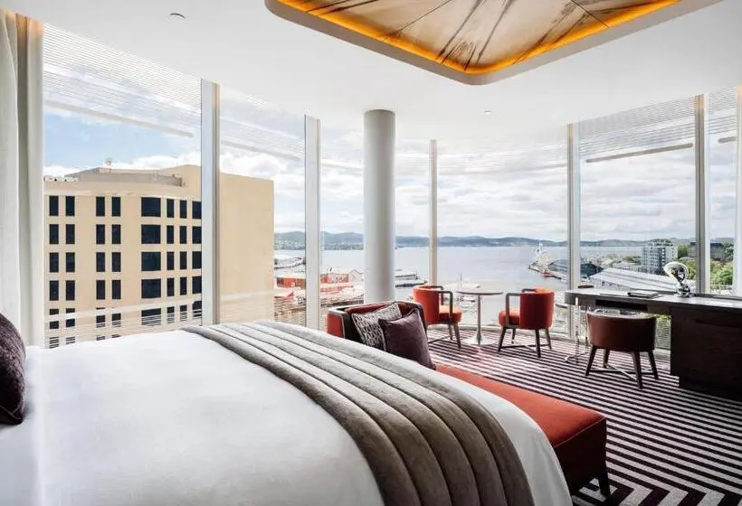 キングサイズベッドのスタンダードルーム, The Tasman, A Luxury Collection Hotel, Hobart