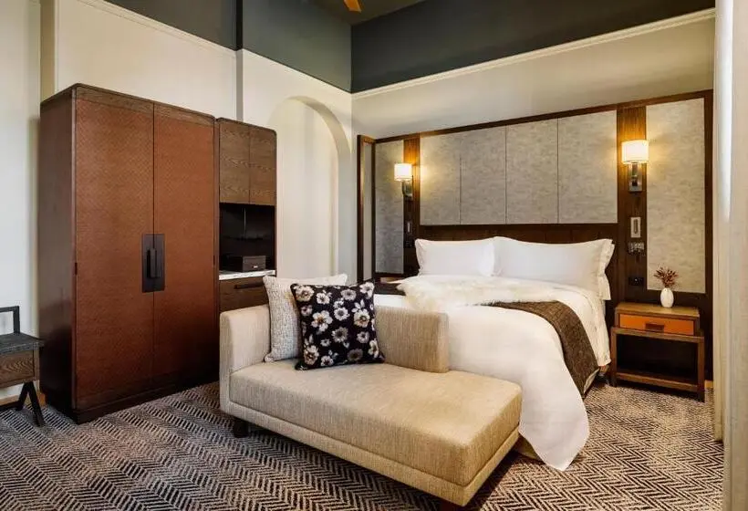 キングサイズベッドのスタンダードルーム, The Tasman, A Luxury Collection Hotel, Hobart