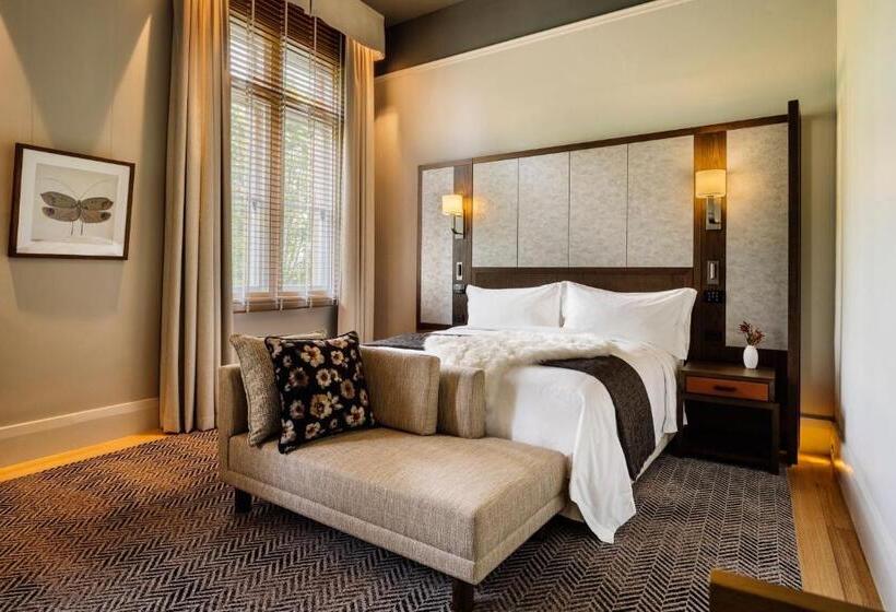 带大床的标准工作室, The Tasman, A Luxury Collection Hotel, Hobart