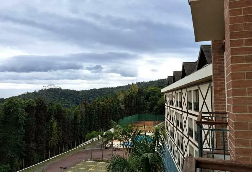 اتاق خانوادگی, Condomínio Vista Azul Casa Dos Cardoso