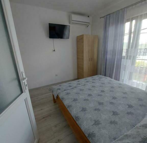 标准间, Casa Dalys