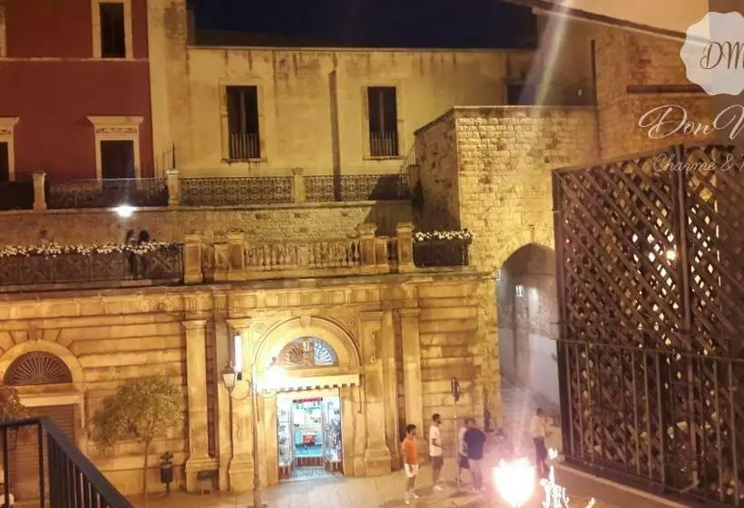 اتاق لوکس با بالکن, Donmattè Charme & Rooms