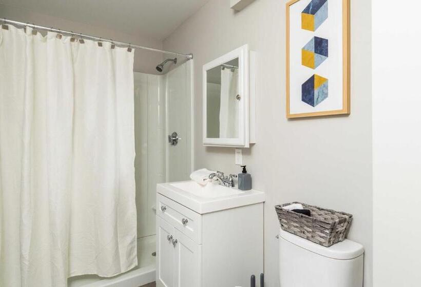 豪华套房, The Beverly