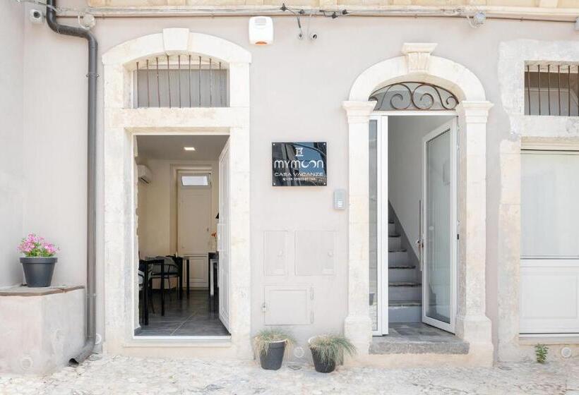 חדר סטנדרט, Mymoon Neas