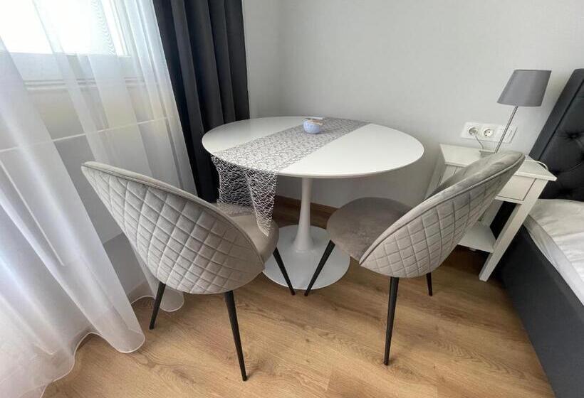 חדר דלוקס עם מרפסת נוף לים, Tóranéző Ház