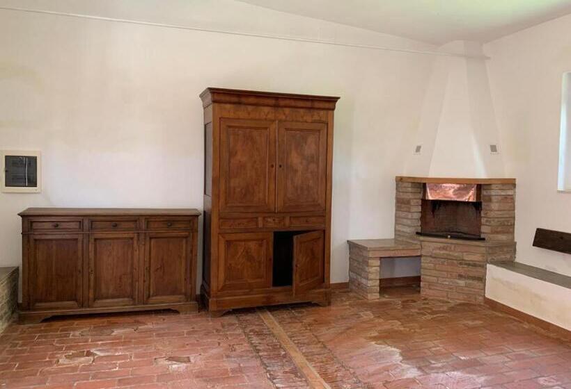 شقة غرفة واحدة, Agriturismo Diffuso Monte Oliveto Maggiore