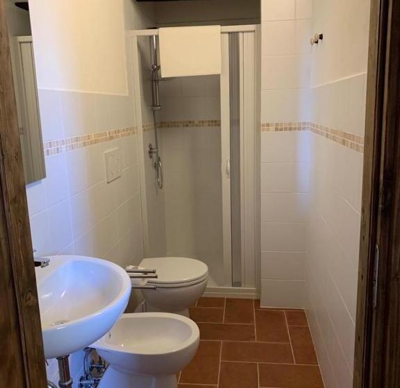 جناح, Agriturismo Diffuso Monte Oliveto Maggiore