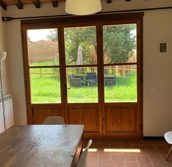 جناح, Agriturismo Diffuso Monte Oliveto Maggiore