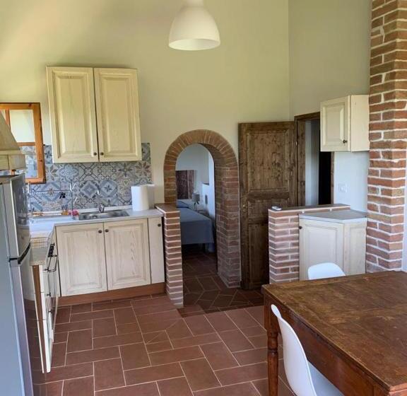 جناح, Agriturismo Diffuso Monte Oliveto Maggiore