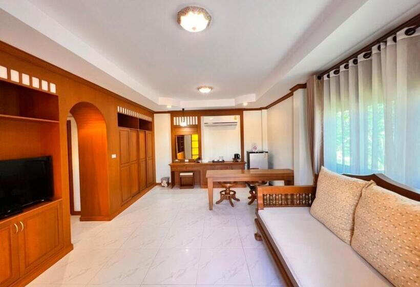غرفة سوبيريور سرير كينج, Huen Him Kong Hotel Phrae