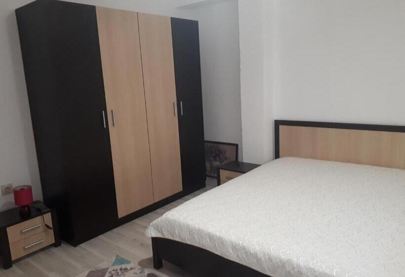 דירת שני חדרים, къща за гости орфей