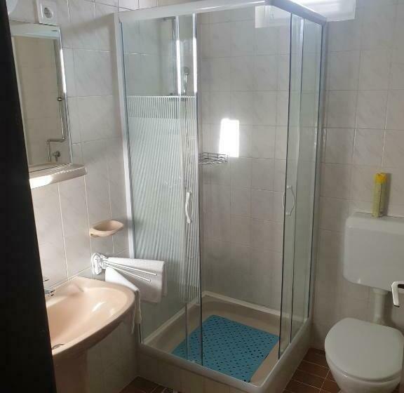 バルコニー付きスタンダードルーム, Anda Vendégház