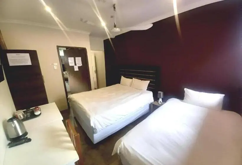 اتاق لوکس سه تخته, Durban Inn
