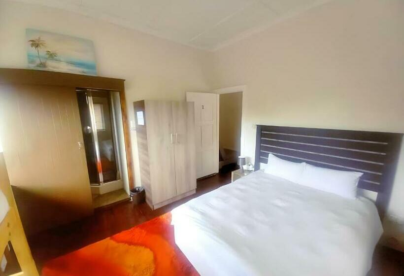 اتاق استاندارد چهارنفره با چشمانداز باغ, Durban Inn