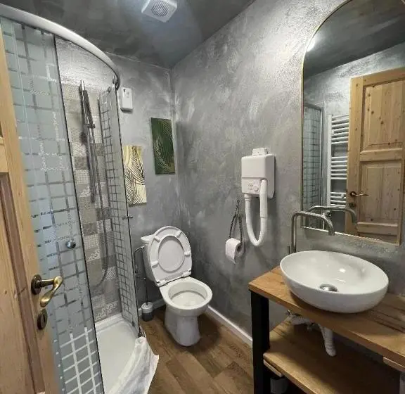 1 Yatak Odalı Villa, Vila Codreanu