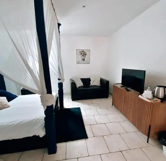 スーペリアールーム, Villa Hyper Centre Le Blanc Type Hotel Entrée Autonome