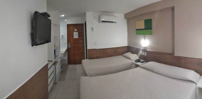 غرفة ديلوكس ثلاثية, Corais De Tambau