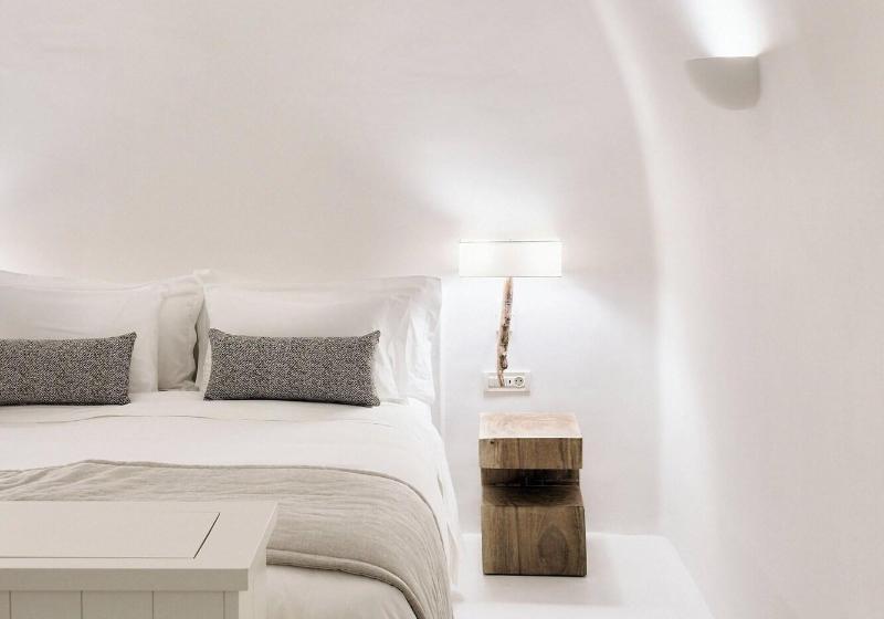 חדר אקזקיוטיב לשלושה, Palazzo Navona