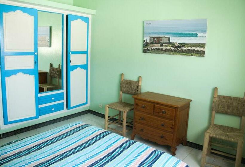 اتاق استاندارد با چشم‌انداز دریا, Ifni Surf Hostal