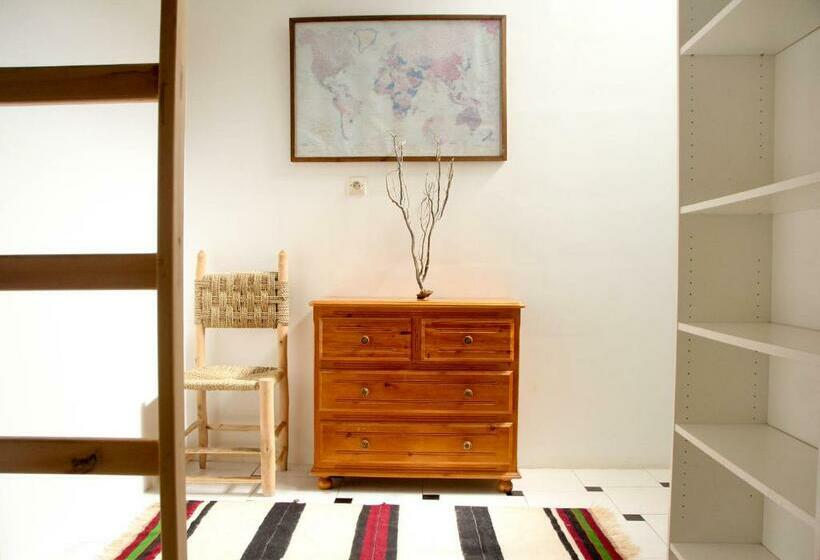 اتاق استاندارد, Ifni Surf Hostal