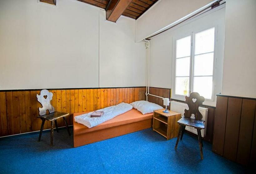 اتاق استاندارد چهار تخته, Penzion Na Rychtě