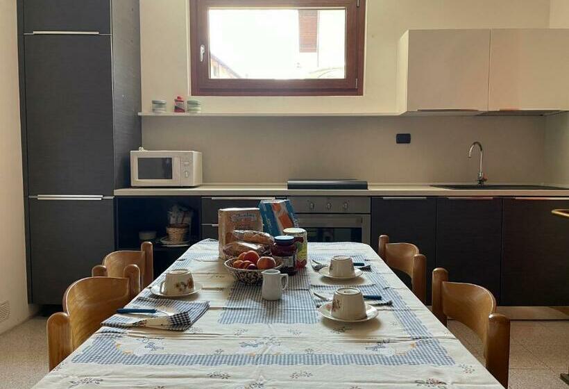 스탠다드 룸 공동 욕실, B&b Da Laura