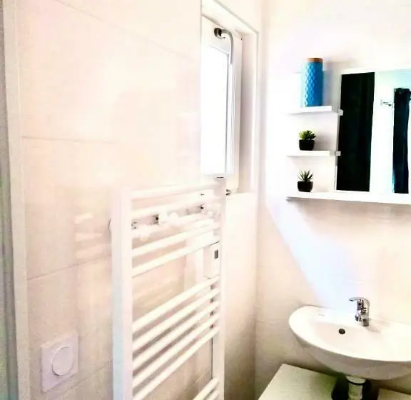スタンダードルーム, Chambre Carnot