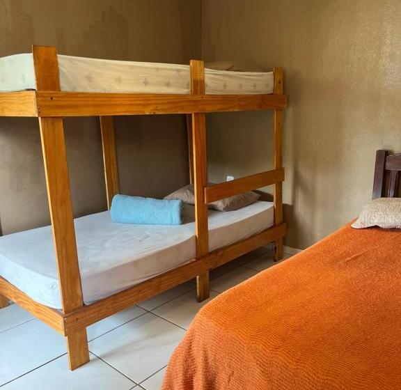 スタンダード４人部屋, Canoa Roots Camping