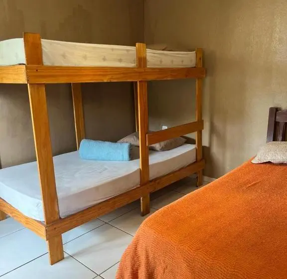 اتاق استاندارد چهار تخته, Canoa Roots Camping
