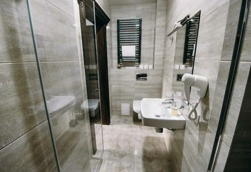 سوئیت جونیور خانوادگی, Premium Hotel & Spa