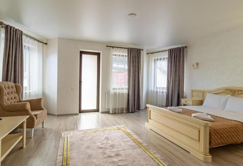 سوییت لوکس, Premium Hotel & Spa