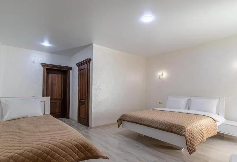 اتاق استاندارد سه نفره, Premium Hotel & Spa