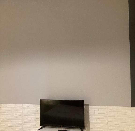 اتاق استاندارد با سرویس بهداشتی مشترک, Affittacamere Home&stazione Bologna