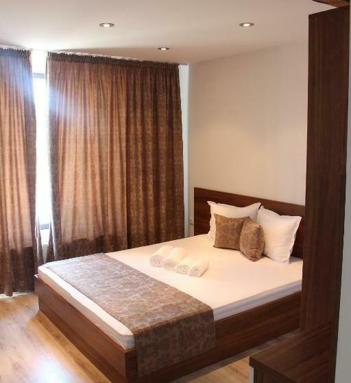 Chambre Deluxe, Weißer Schwan белият лебед