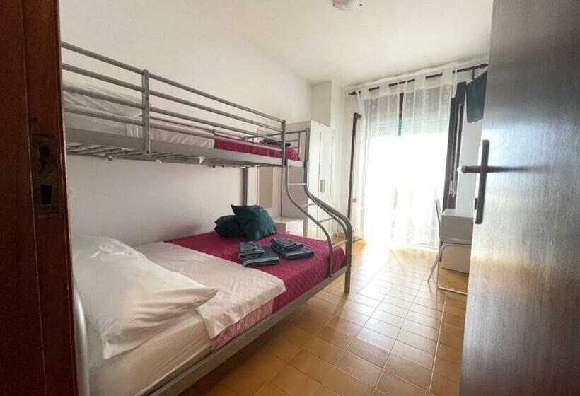 标准三人间, B&b L Approdo