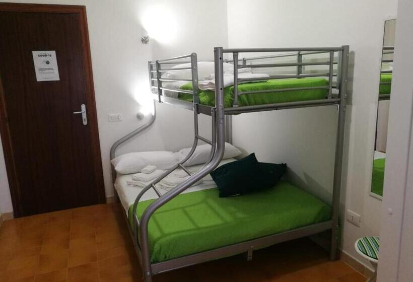 Номер Стандарт Трехместный, B&b L Approdo