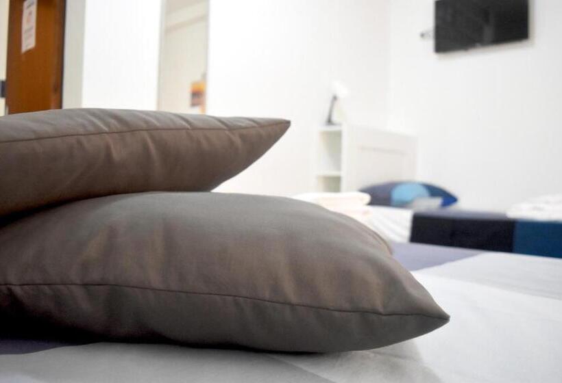 标准三人间, B&b L Approdo