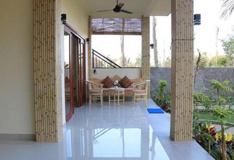 דירת שני חדרים, Jaya Villa