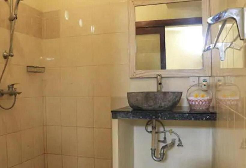 Вилла 1 Спальня Вид на Сад, Jaya Villa