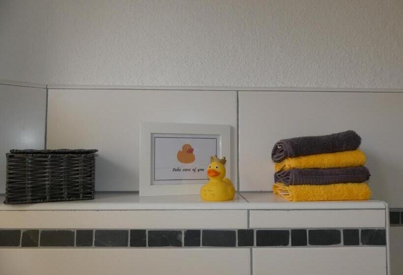 غرفة قياسية فردية حمام مشترك, Margaretes Gästehaus Am Rheinsteig Wanderer Radfahrer Familien Business Reisende Wlan Gratis