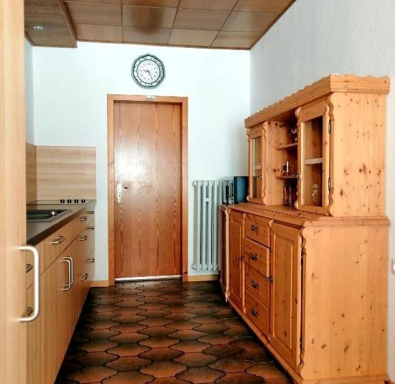 غرفة قياسية حمام مشترك, Margaretes Gästehaus Am Rheinsteig Wanderer Radfahrer Familien Business Reisende Wlan Gratis