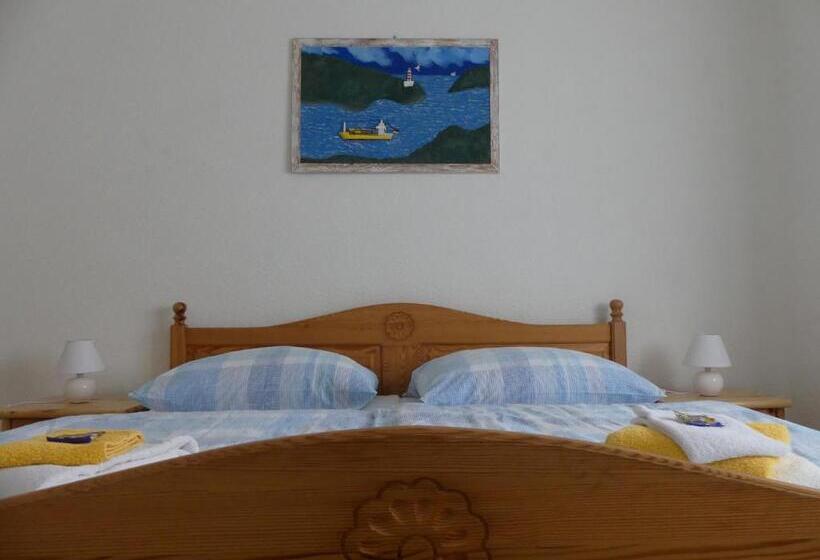 غرفة قياسية حمام مشترك, Margaretes Gästehaus Am Rheinsteig Wanderer Radfahrer Familien Business Reisende Wlan Gratis