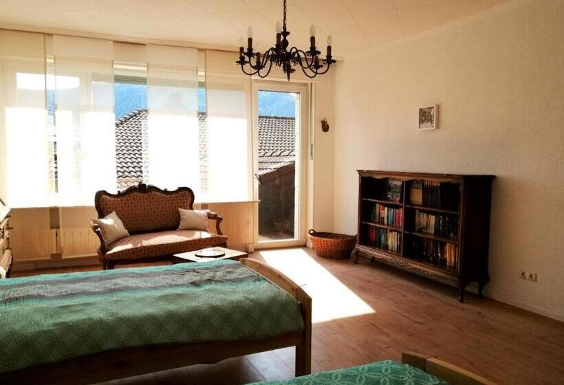 غرفة عائلية حمام مشترك, Margaretes Gästehaus Am Rheinsteig Wanderer Radfahrer Familien Business Reisende Wlan Gratis