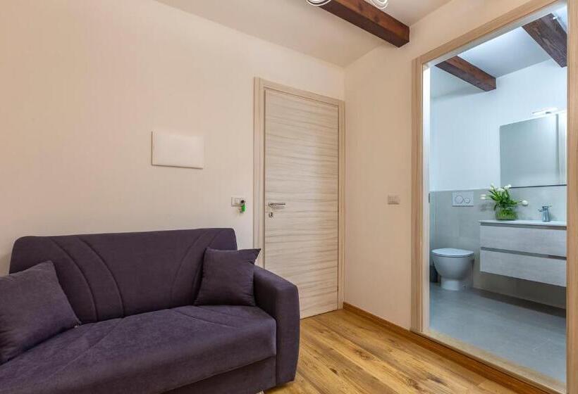 اتاق لوکس, Nonna Nannina Guest House
