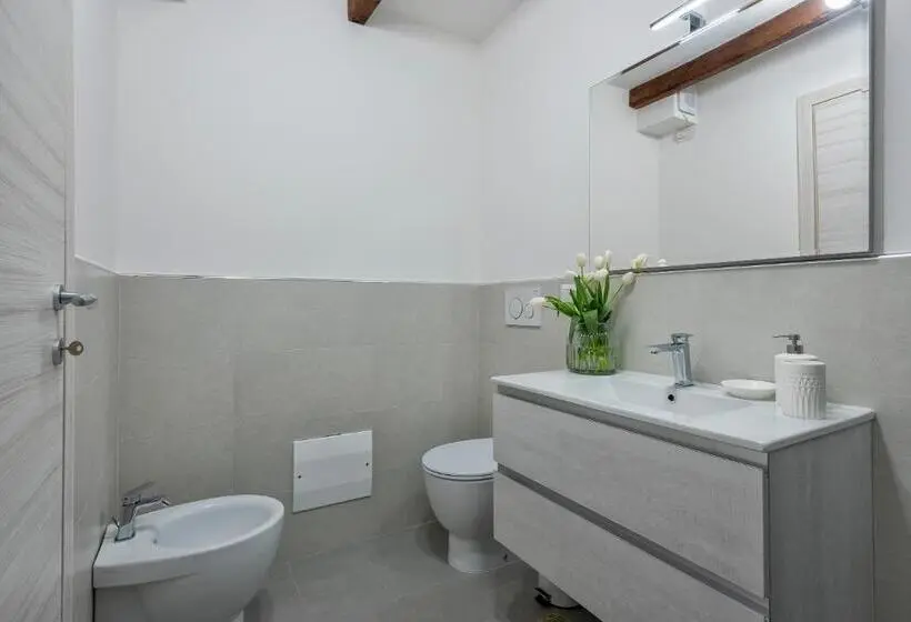 اتاق استاندارد سه نفره, Nonna Nannina Guest House