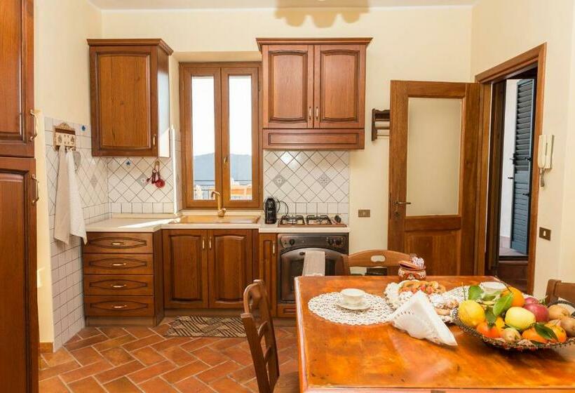 شقة غرفتين, B&b Da Natalina