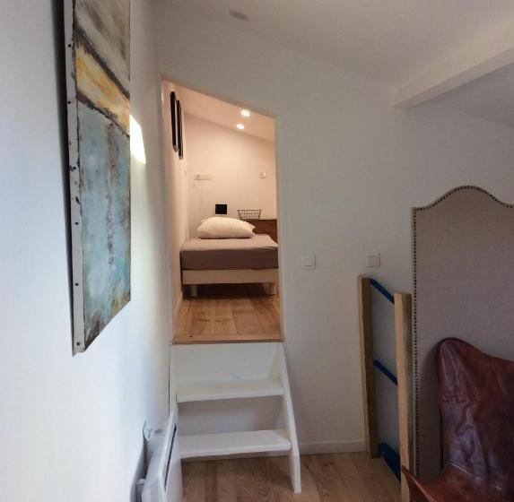 غرفة قياسية ثلاثية مطلة علي الحديقة, La Villa En Baie