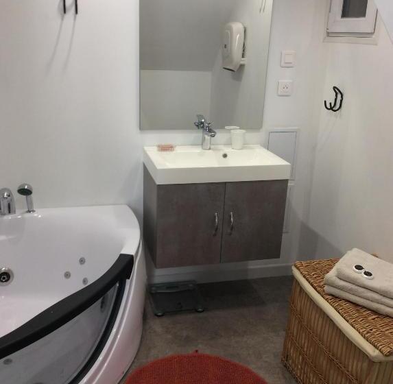 غرفة قياسية ثلاثية مطلة علي الحديقة, La Villa En Baie